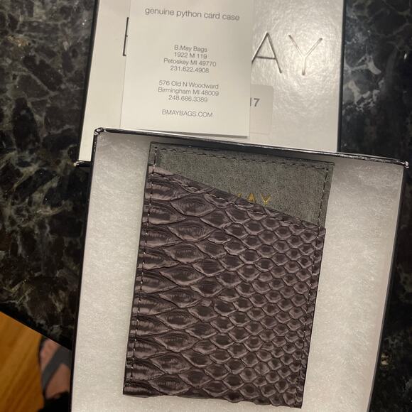 B. May Genuine python card case new in box - Picture 2 of 6